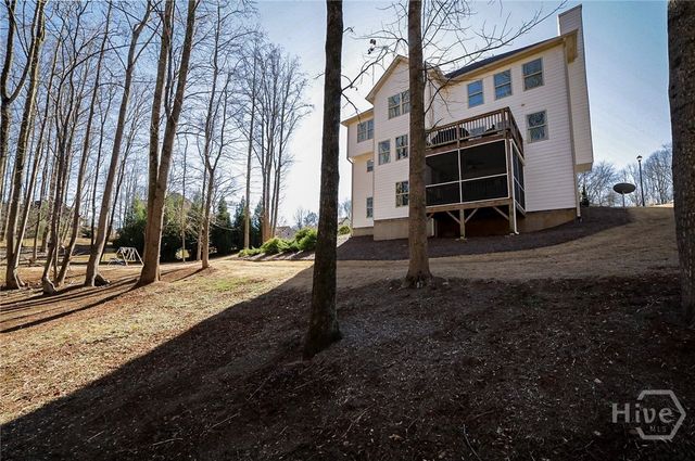 88 Fair Oaks Court, Commerce, GA 30529