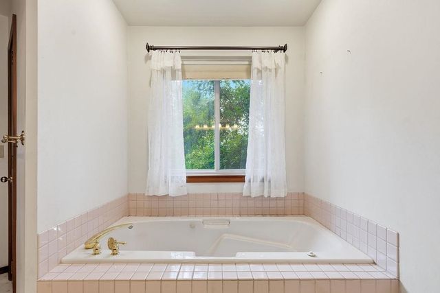 4016 S Dearborn St, Spokane, WA 99223