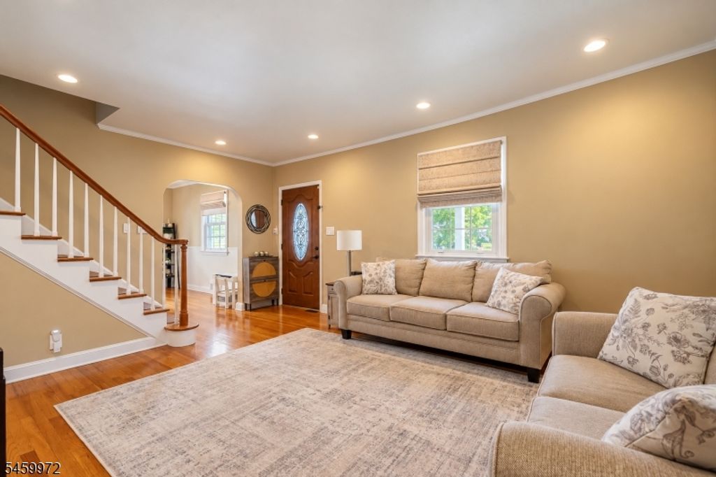 715 Ainsworth St, Linden City, NJ 07036 — photo 4
