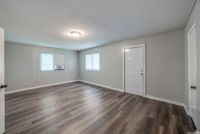 1311 Kayton UNIT 1, San Antonio, TX 78210