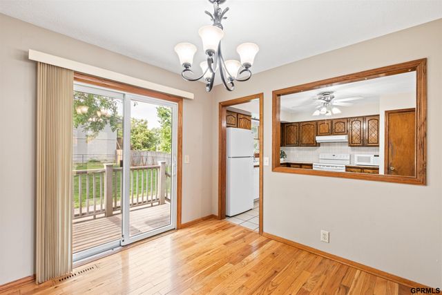 1106 Cimarron Street, Papillion, NE 68046