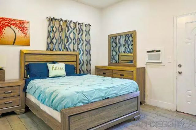 1747-1749 Fern, San Diego, CA 92102