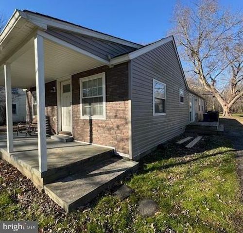 2389 WHITE OAK RD, Dover, DE 19901