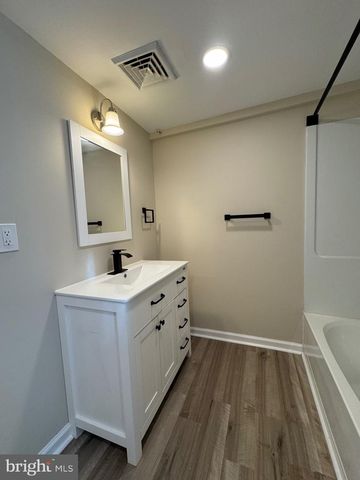 2389 WHITE OAK RD, Dover, DE 19901