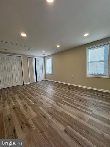 2389 WHITE OAK RD, Dover, DE 19901