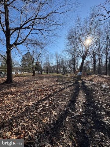 2389 WHITE OAK RD, Dover, DE 19901