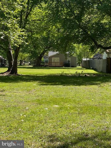 2389 WHITE OAK RD, Dover, DE 19901