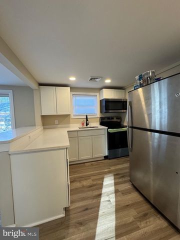 2389 WHITE OAK RD, Dover, DE 19901