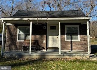 2389 WHITE OAK RD, Dover, DE 19901