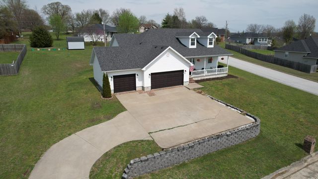 791 Tomahawk Court, Marshfield, MO 65706