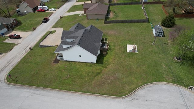 791 Tomahawk Court, Marshfield, MO 65706