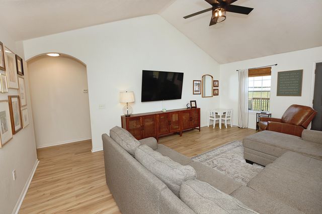 791 Tomahawk Court, Marshfield, MO 65706