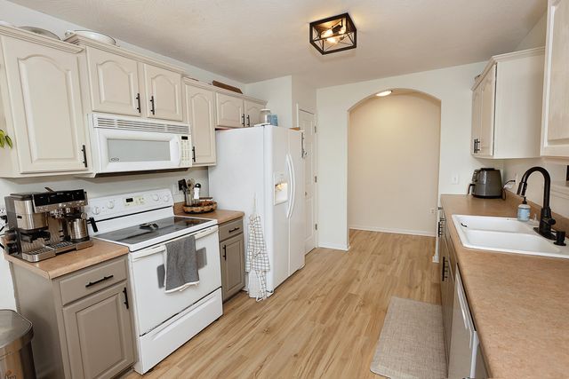 791 Tomahawk Court, Marshfield, MO 65706