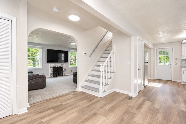 176 Meadow St, Westfield, MA 01085