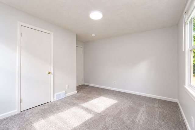 176 Meadow St, Westfield, MA 01085