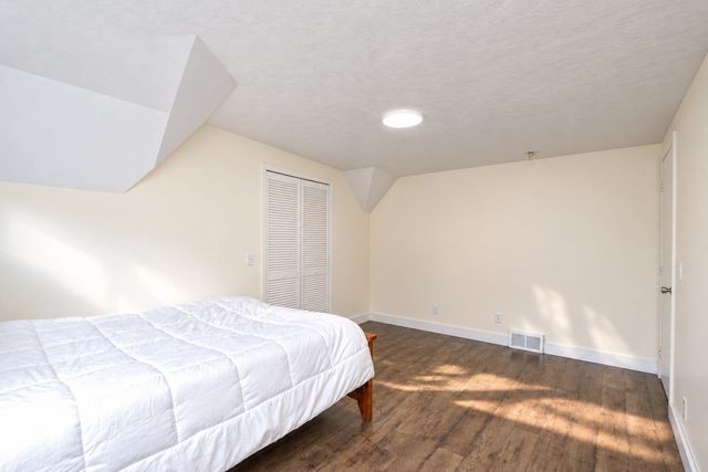 176 Meadow St, Westfield, MA 01085