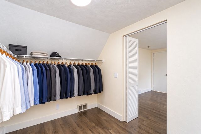 176 Meadow St, Westfield, MA 01085