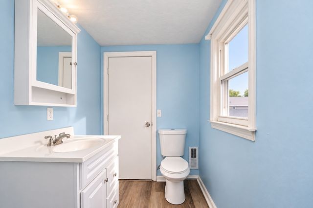 176 Meadow St, Westfield, MA 01085