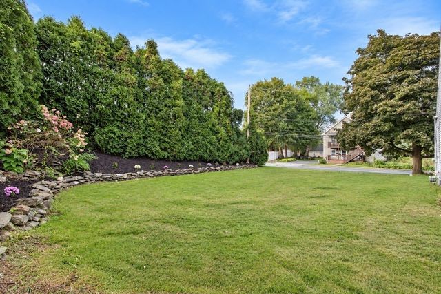 176 Meadow St, Westfield, MA 01085