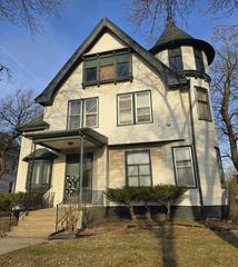 924 S 19th STREET, Milwaukee, WI 53204