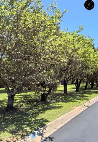 440 W Louella, Hurst, TX 76054