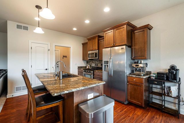 1032 Juniper LANE, Hartford, WI 53027
