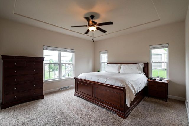 1032 Juniper LANE, Hartford, WI 53027