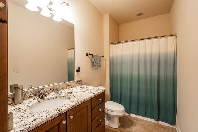 1032 Juniper LANE, Hartford, WI 53027