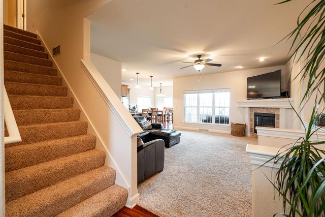 1032 Juniper LANE, Hartford, WI 53027