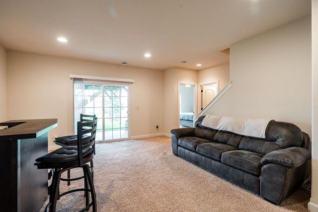 1032 Juniper LANE, Hartford, WI 53027