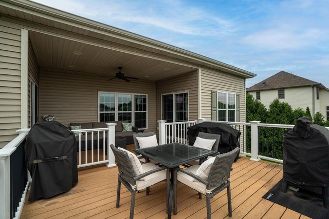 1032 Juniper LANE, Hartford, WI 53027