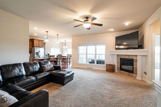 1032 Juniper LANE, Hartford, WI 53027