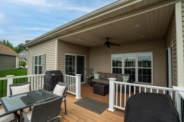 1032 Juniper LANE, Hartford, WI 53027