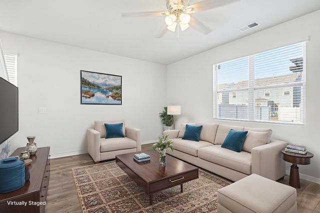 7354 Sunny Parks Dr, White House, TN 37188