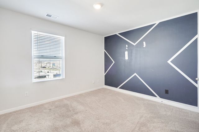 7354 Sunny Parks Dr, White House, TN 37188