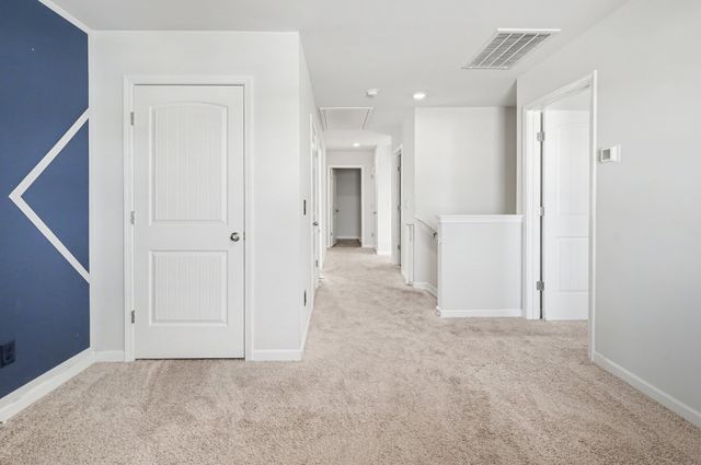 7354 Sunny Parks Dr, White House, TN 37188