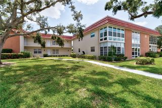 32 Pine Arbor Lane 205, Vero Beach, FL 32962