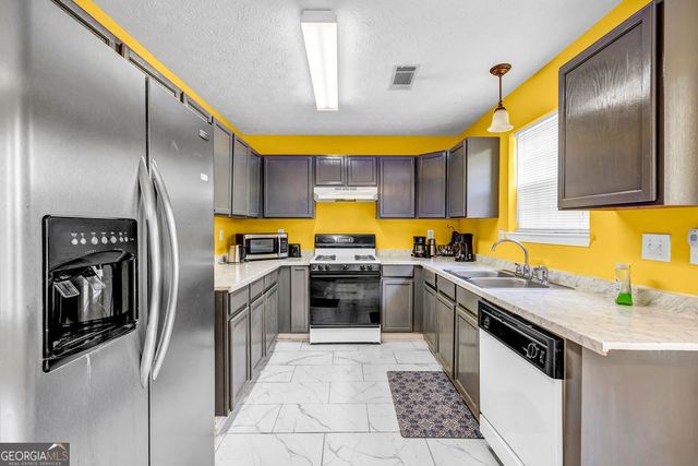 2958 E Hampton Club Way, Lithonia, GA 30038