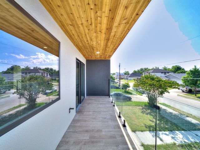 1943 Mcbroom Street, Dallas, TX 75212
