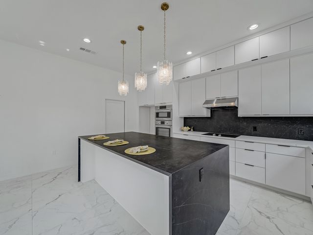 1943 Mcbroom Street, Dallas, TX 75212