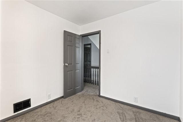 7818 Saint Lawrence Ave, Swissvale, PA 15218