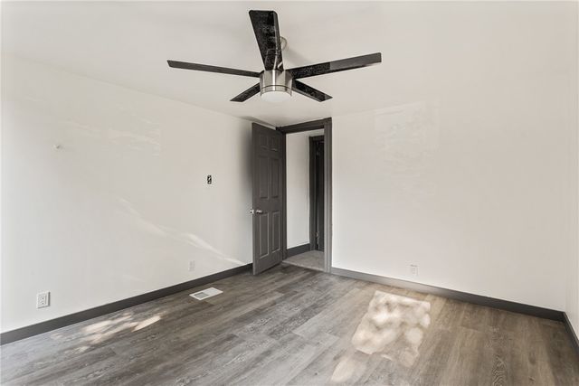 7818 Saint Lawrence Ave, Swissvale, PA 15218