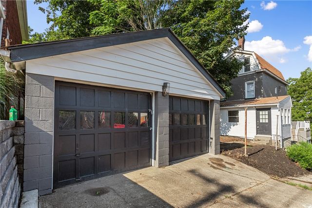 7818 Saint Lawrence Ave, Swissvale, PA 15218