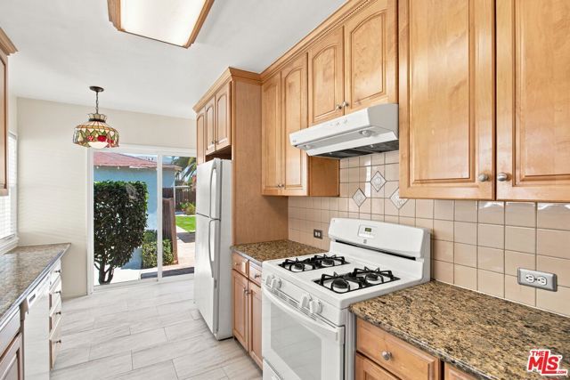 801 W Columbia Street, Long Beach, CA 90806