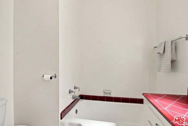 801 W Columbia Street, Long Beach, CA 90806