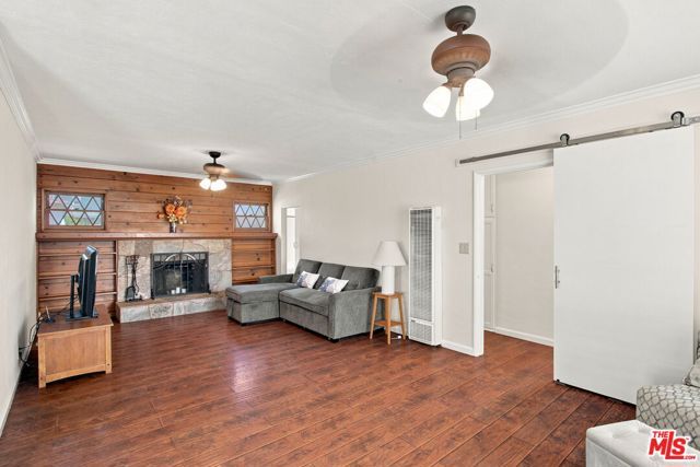 801 W Columbia Street, Long Beach, CA 90806