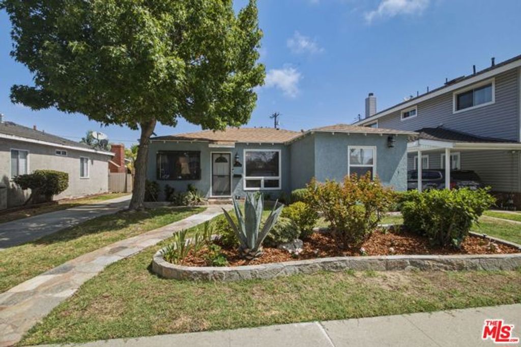 801 W Columbia Street, Long Beach, CA 90806