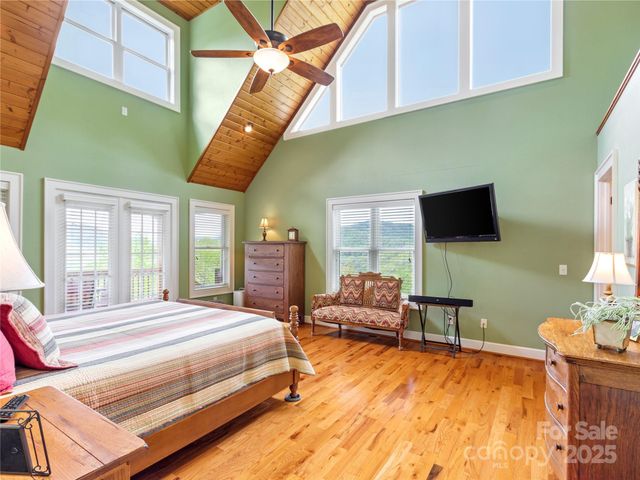370 Appaloosa Trail, Burnsville, NC 28714