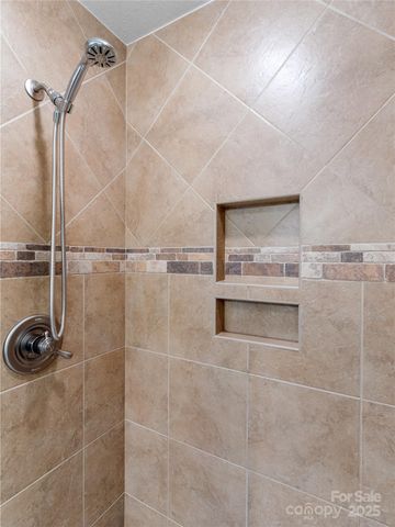 370 Appaloosa Trail, Burnsville, NC 28714