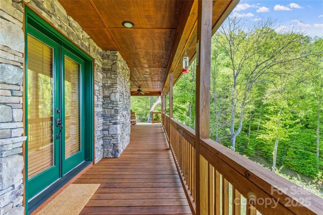 370 Appaloosa Trail, Burnsville, NC 28714
